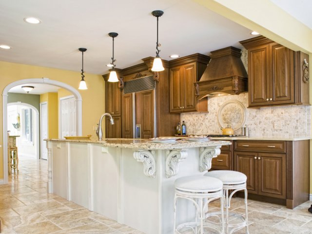 Bishop Cabinets - Traditional