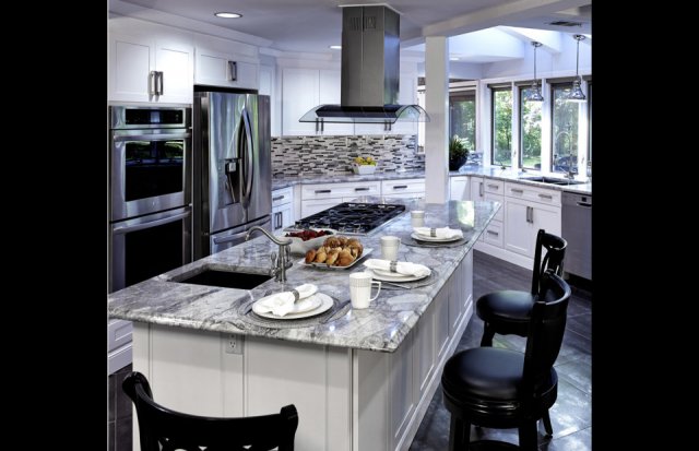 Bishop Cabinets - Traditional