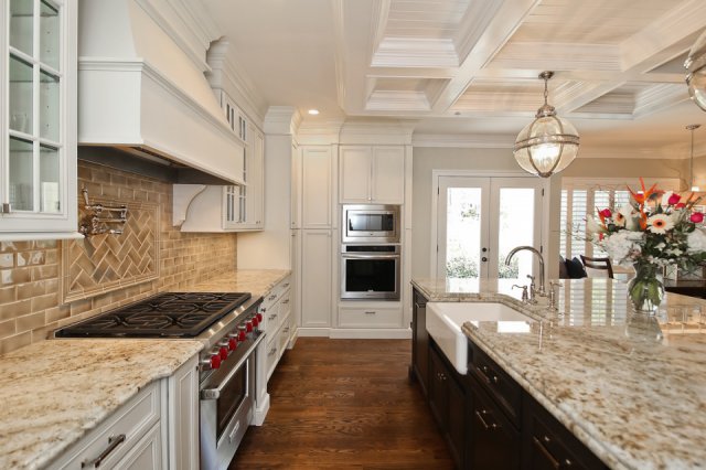 Bishop Cabinets - Traditional