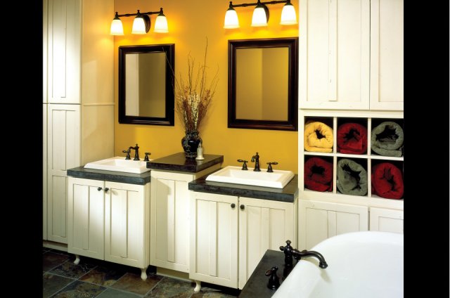 Bishop Cabinets - Traditional