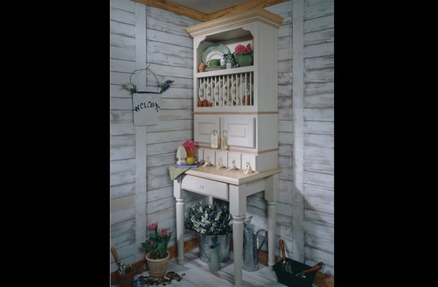 Bishop Cabinets - Traditional