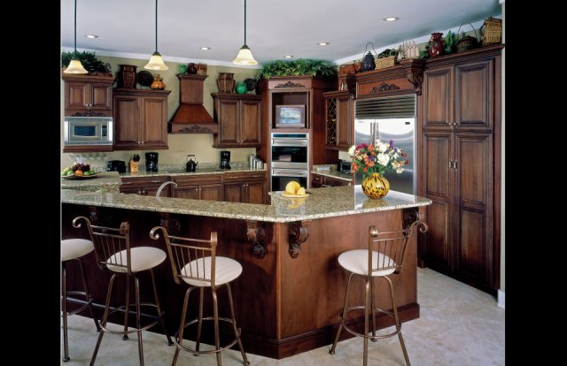 Bishop Cabinets - Traditional